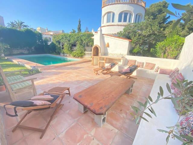 Beautiful Villa With Pool, Barbecue, And Garden Xabia Bagian luar foto